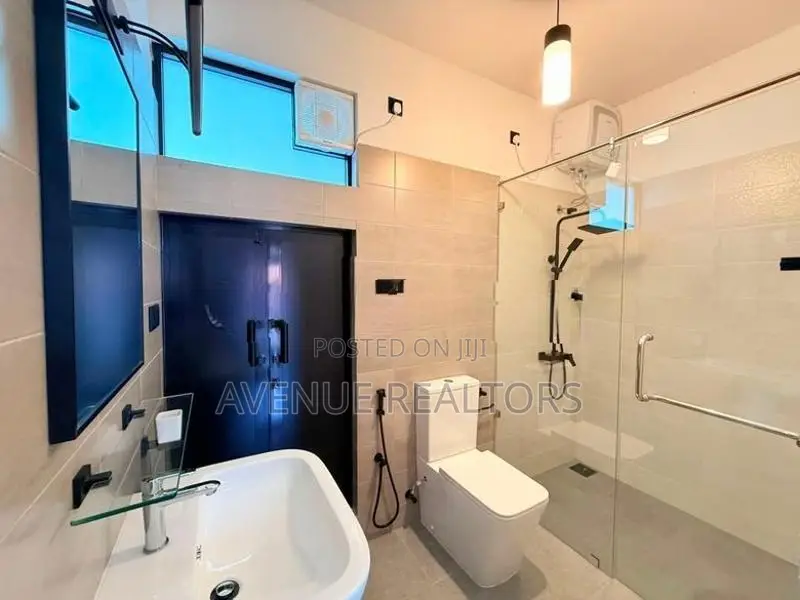 Luxury 4BR House for Sale in Pannipitiya (HS4751)