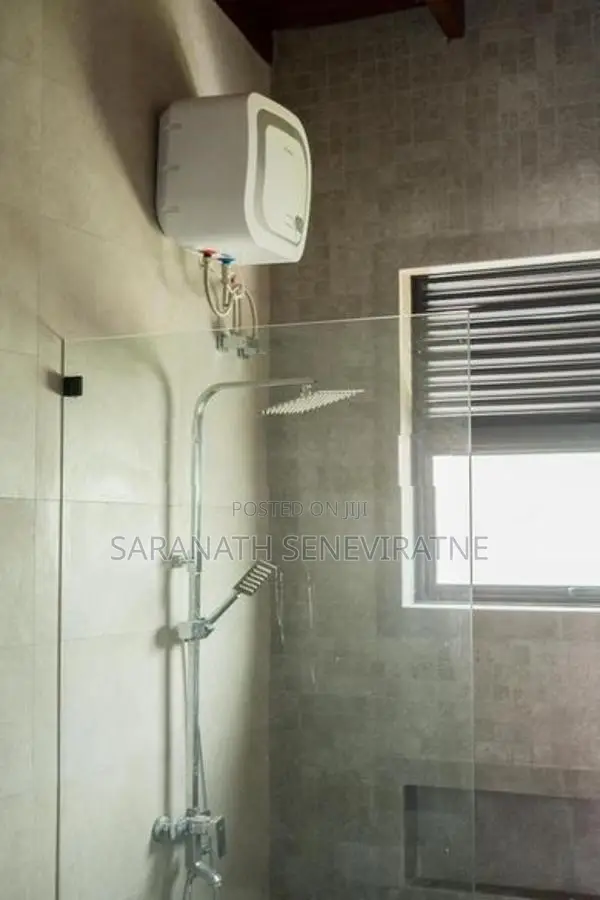 Brand-New Luxury House - Two Storey with Rooftop Thalahena Battaramull