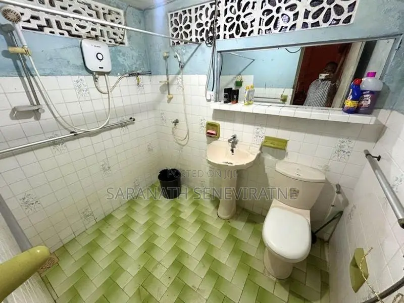 Old House - Land Value located in Prime Dehiwala Waidya Road