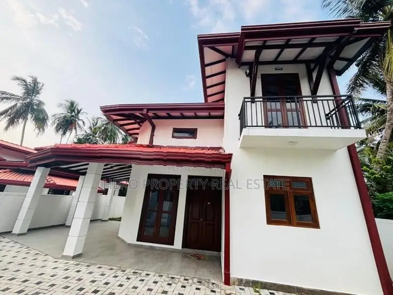 Elegant House for Sale in Athurugiriya