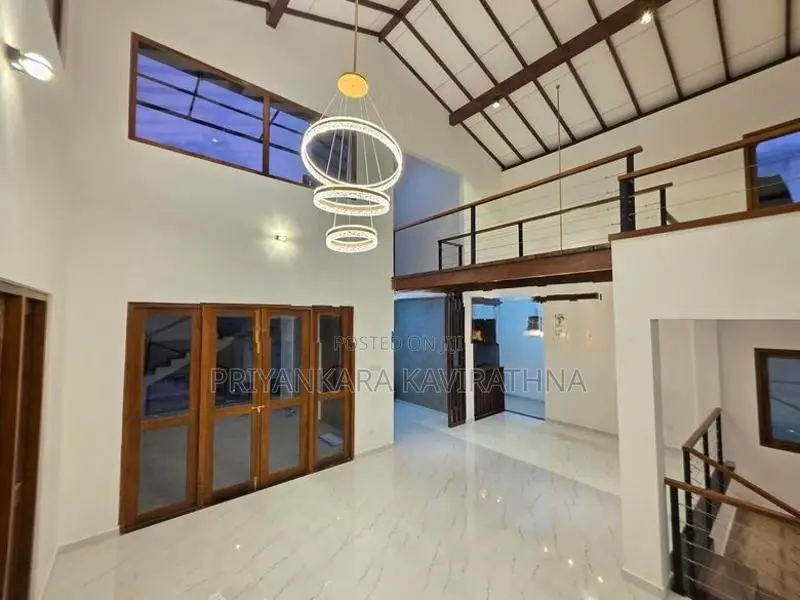 පර්චස් 11.5 ක නවීන පන්නයේ අලුත්ම දෙමහල් නිවස විකිනීමට - පිලියන්දල