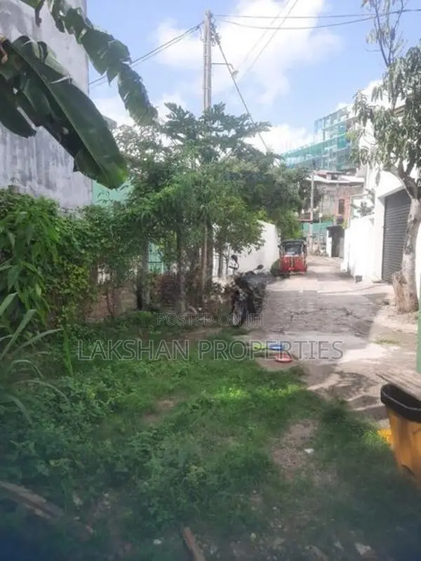 Land For Sale In Kohuwala