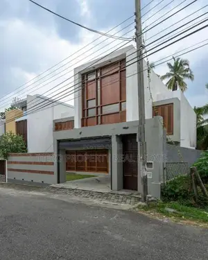 HAS212 - Luxurious Modern House for Sale in Piliyandala