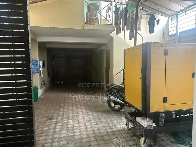 Commercial Building for Sale in Ja Ela Town