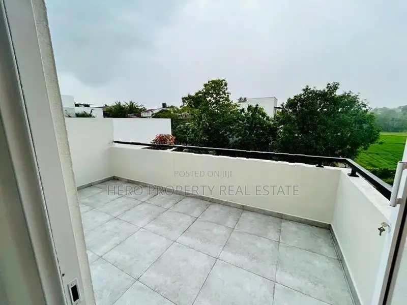 HAS208 - Luxury Quality Elegant House for Sale in Piliyandala