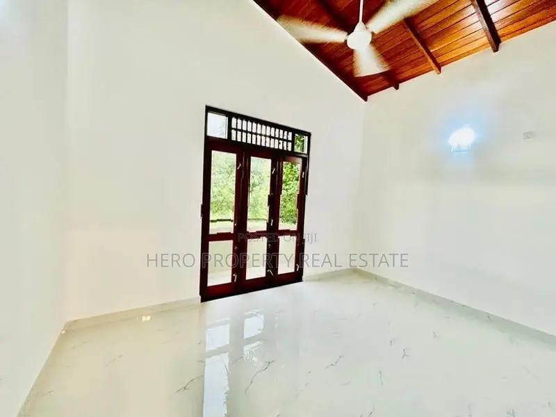 HAS208 - Luxury Quality Elegant House for Sale in Piliyandala