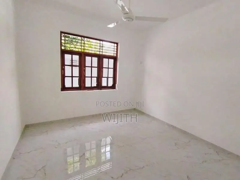 BRAND NEW THREE STOREY HOUSE FOR SALE IN NUGAGODA DALKANDA