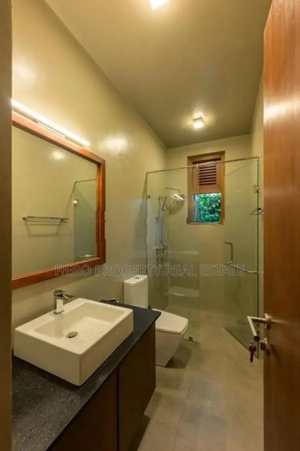 HAS212 - Luxurious Modern House for Sale in Piliyandala