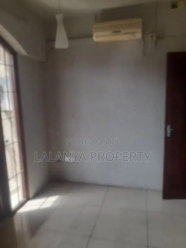 2200 Sqft Semi Furnished Office Space with A/C - Colombo – 07 CVVV-A2