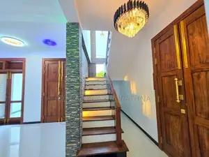Luxury House For Sale in Kahatuduwa