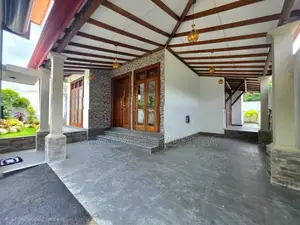 කහතුඩුව පිහිටි සුකෝපබෝගී අලුත්ම නිවස විකිනීමට