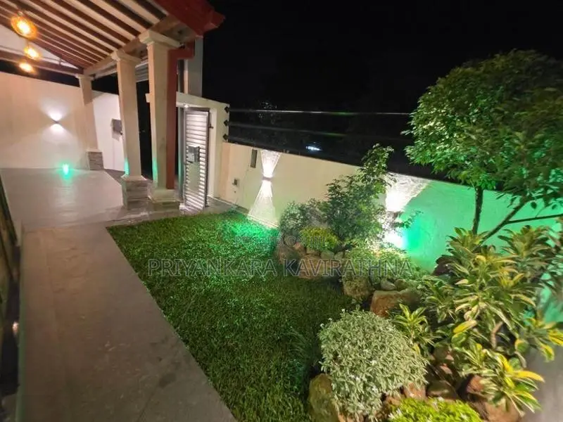කහතුඩුව පිහිටි සුකෝපබෝගී අලුත්ම නිවස විකිනීමට