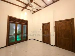 කහතුඩුව පිහිටි සුකෝපබෝගී අලුත්ම නිවස විකිනීමට