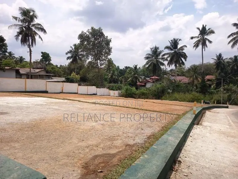 Live in Green and Calm Environment Homagama -Pitipana City Land