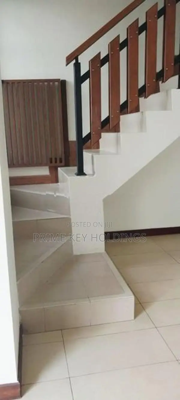 Luxury Apartment for Rent – Colombo 7 (Dharmapala Mawatha) [AR105]