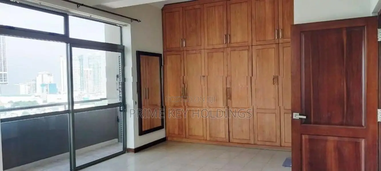 Luxury Apartment for Rent – Colombo 7 (Dharmapala Mawatha) [AR105]