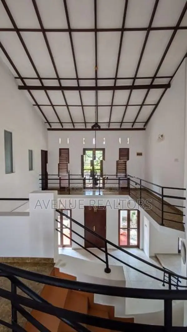 4 Bedroom House for Sale in Gothatuwa New Town (HS4762)