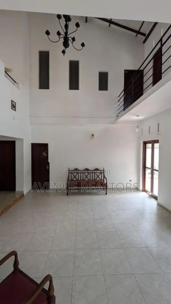 4 Bedroom House for Sale in Gothatuwa New Town (HS4762)