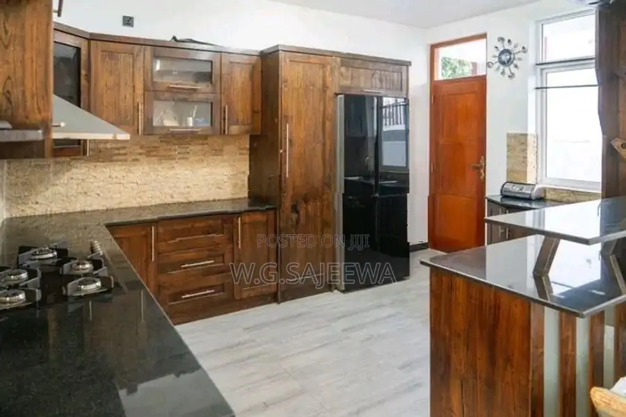 Fully Furnished House Rent in Katunayake - Veyangoda Road