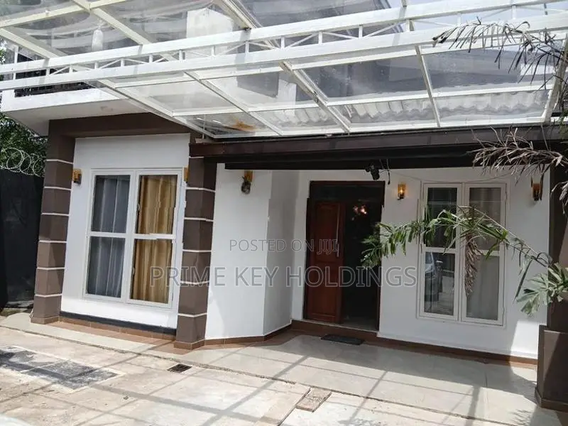 Luxury House for Sale – Ja-Ela (HS108)