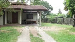Mahabage Welisara Nagoda 2nd house and land from main road for sale