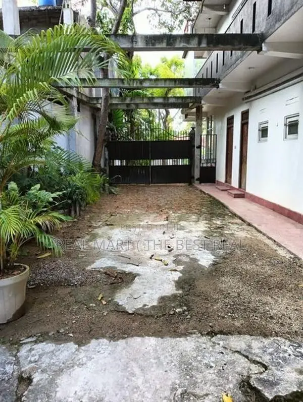 WELIGAMA : 8-AC-BR (49P) BRAND NEW LUXURY HOTEL FOR SALE