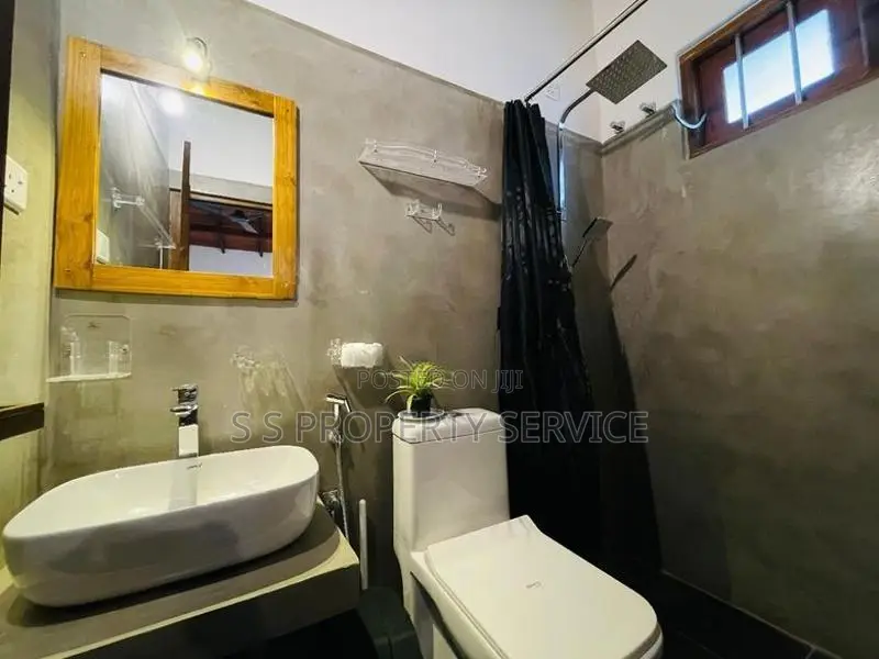 Weligama-Commercial Building for Sale (SSPC-49)