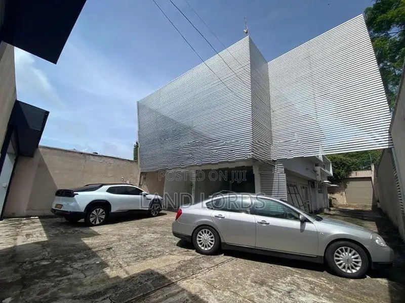 10BR Commercial Property in 27th Lane Colombo 3 FOR SALE