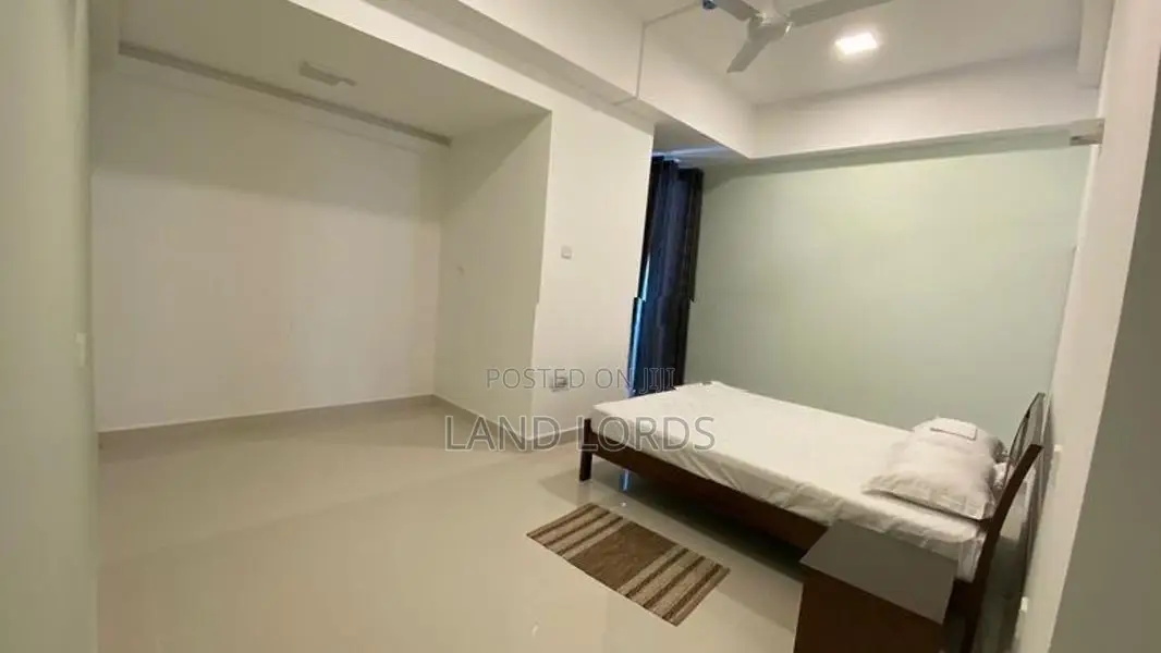 Low Floor | Brand New 3BR Apartment in Abdul Caffoor Mw Col 3 FOR SALE