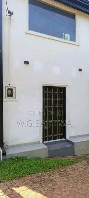 2 Storey House Rent in Ganemulla - Kadawatha Road