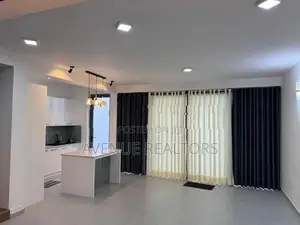 4BR 3-Storey House for Rent in Malabe (HS4773)