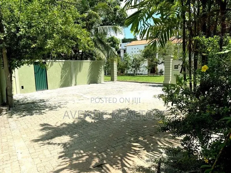 Residential Land for Sale in Thalawathugoda (LA4774)