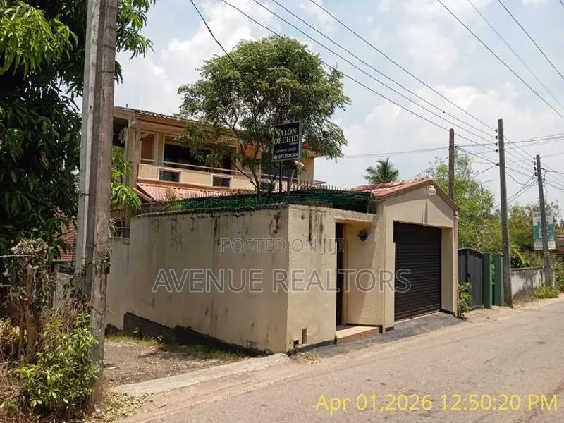 4BR 3-Storey House for Sale in Rajagiriya (HS4772)