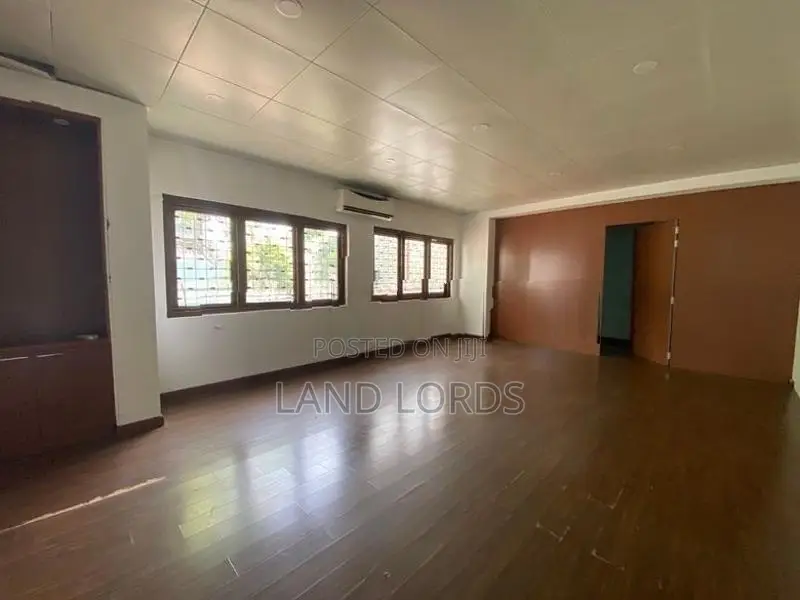 10BR Commercial Property in 27th Lane Colombo 3 FOR SALE