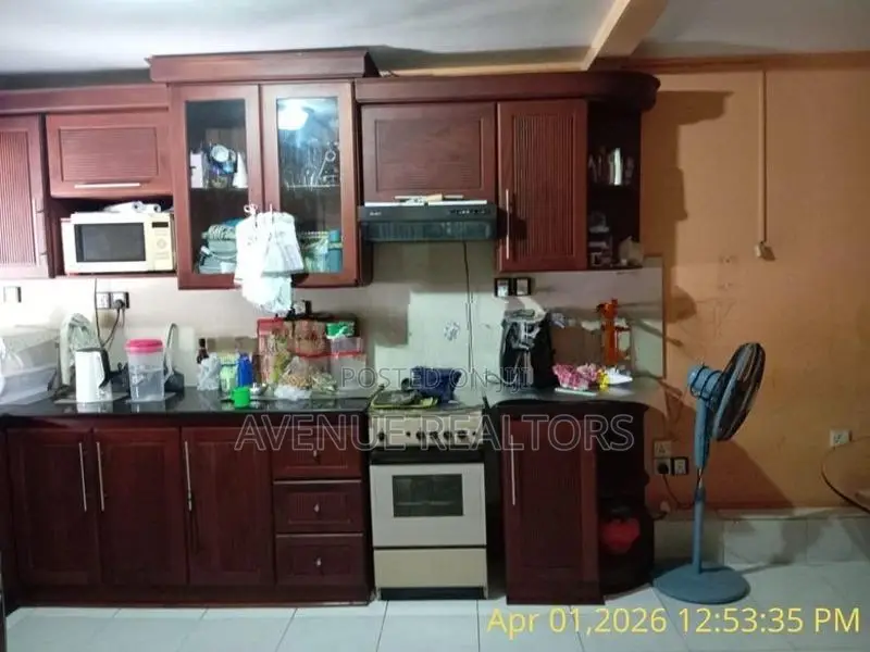 4BR 3-Storey House for Sale in Rajagiriya (HS4772)