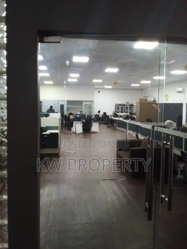 warehouse for sale in Mount Lavinia