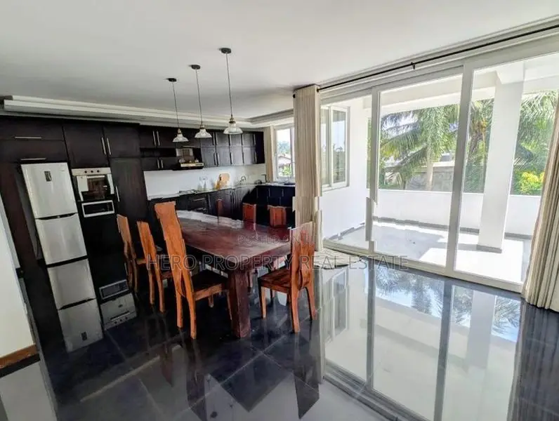 Super Luxurious House for Sale in Gothatuwa