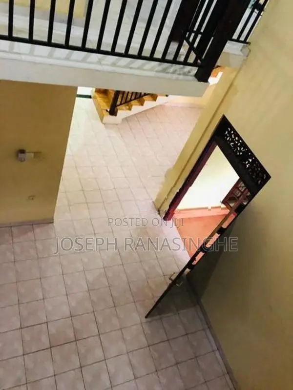 Upstair House for Rent Ja Ela
