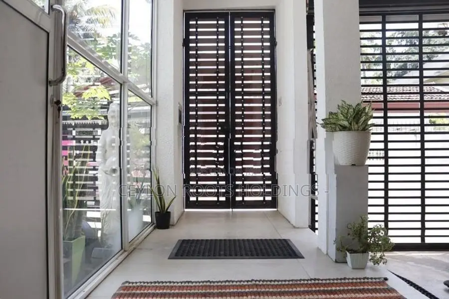 Beautiful New 3story House for Rent in Hibutana,1.7kmto Pipe Rd Koswat