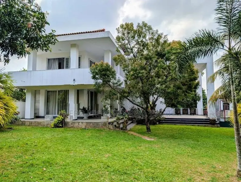 Super Luxurious House for Sale in Gothatuwa