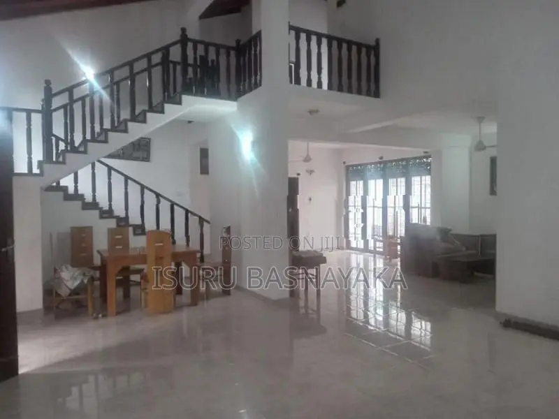 5 Bed Rooms House for Rent-Polgasowita Maththegoda Kottawa