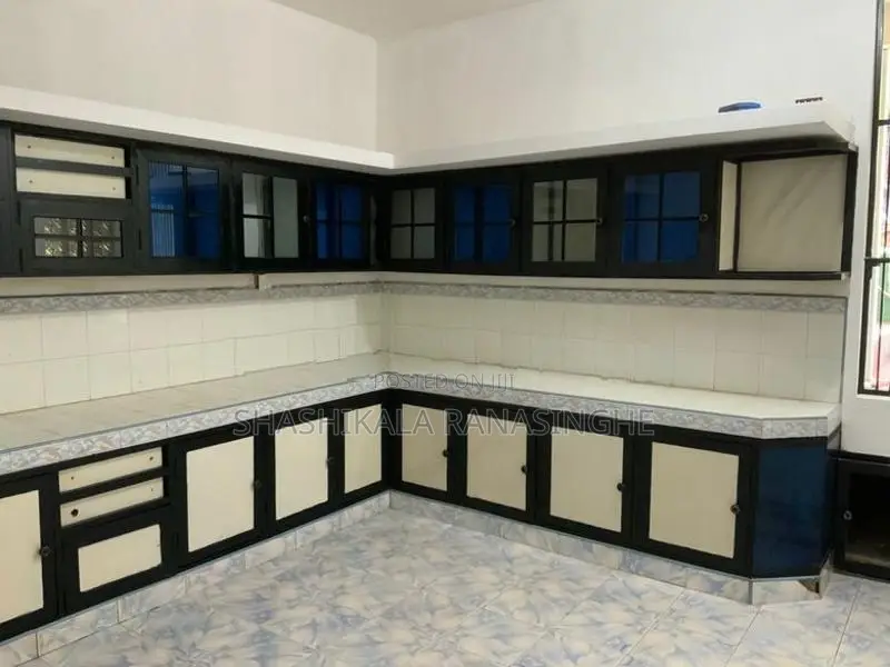 2 Bedroom Fully Tiled House Near Karapitiya
