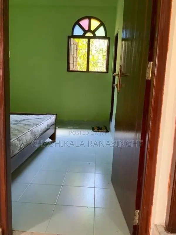 2 Bedroom Fully Tiled House Near Karapitiya