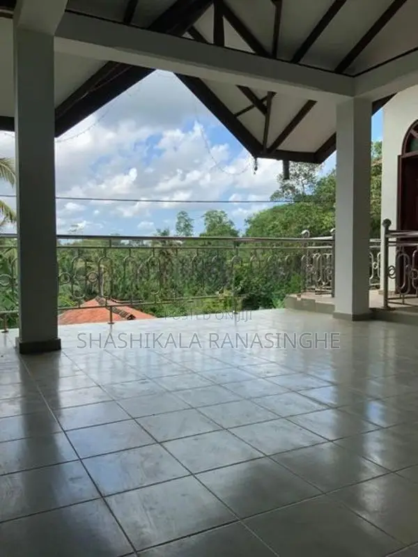 2 Bedroom Fully Tiled House Near Karapitiya