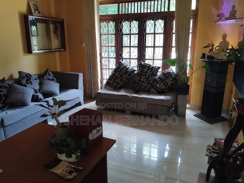 House for Sale – Negombo, Telwatta Junction