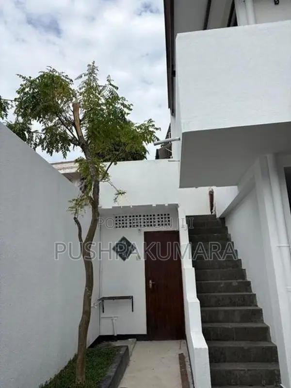 Office for Rent in Dehiwala( FILE NO 140C) Facing Pepiliyana Road