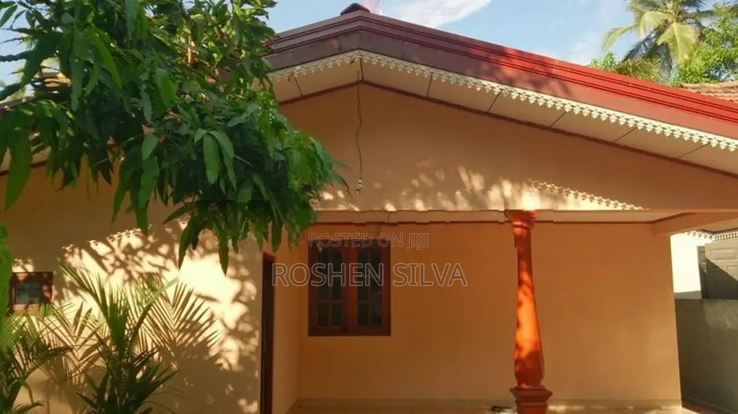 House for Sale Uswetakeiyawa