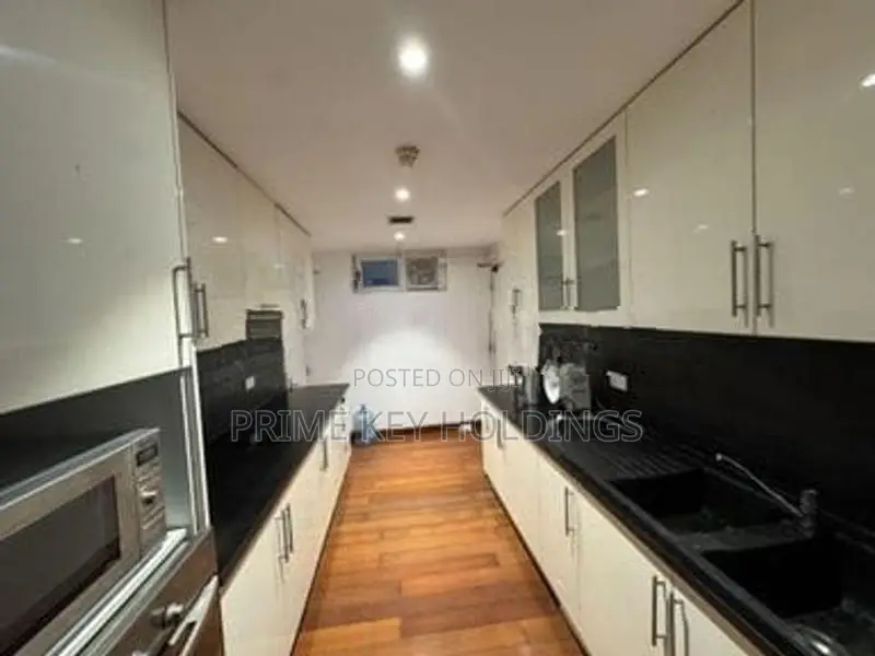 Luxury Furnished 3-Bedroom Apartment for Rent – Rajagiriya (AR111)