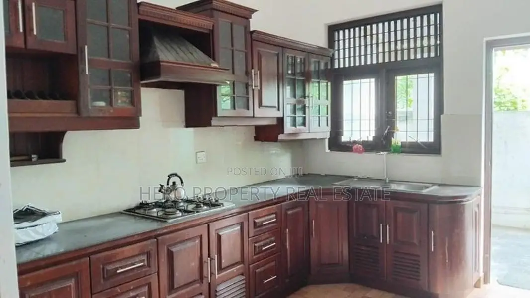 Elegant House for Sale in Kiribathgoda