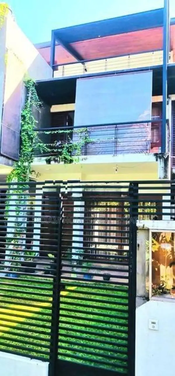 Fully Furnished Luxury Modern House for Rent Piliyandala